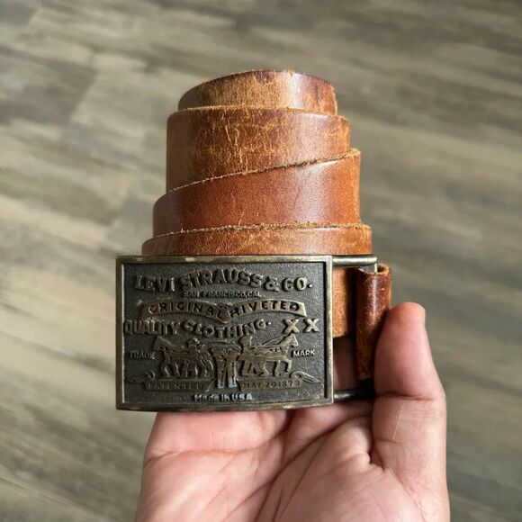 Vintage Levi Strauss & Co. Leather Belt With Belt Buckle Size 32-38 - Picture 1 of 4